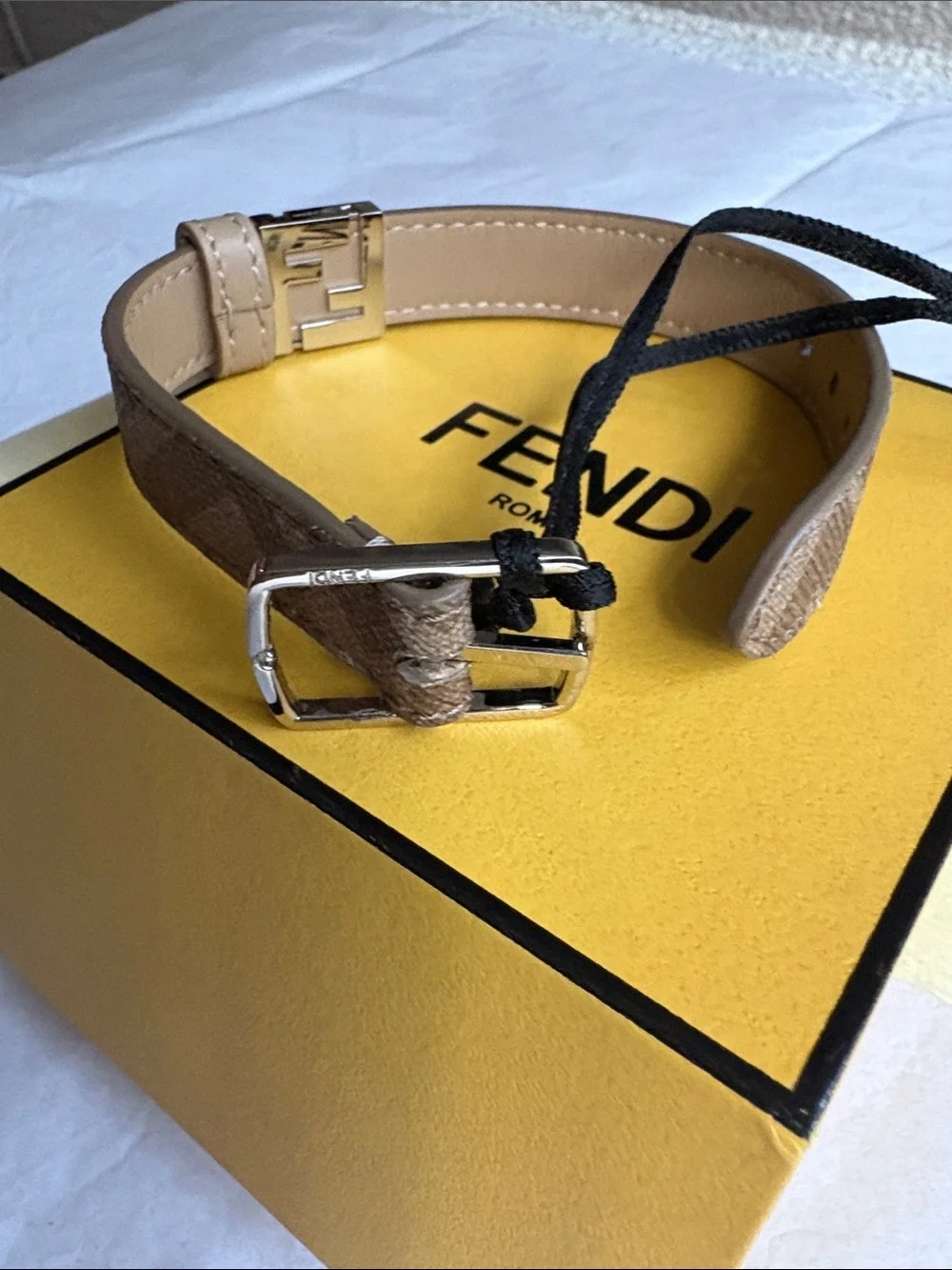 Fendi double FF signature logo brown leather bracelet with Box brand new